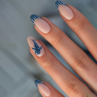 Faux ongles nude amande à presser avec pointes françaises à pois bleu marine, ongles artificiels brillants réutilisables pour manucure de fête 4614