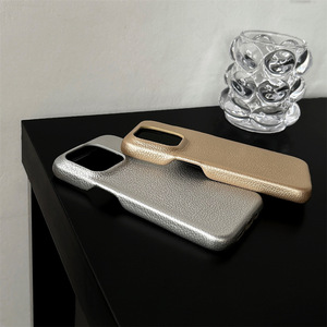 Sang Trọng Trường Hợp Điện Thoại Tùy Chỉnh Ban Đầu Thư/Vẽ Lỗ Lớn Da Điện Thoại Di Động Trường Hợp Đối Với iPhone 16 Pro Max-13 - Product Image 4