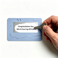 Carte à gratter imprimée avec motif géométrique couleur pour jeu de loterie, idéale pour la fidélisation des clients en magasin