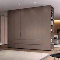 Armoire à portes semi-ouvertes en tissu avec tiroirs à fermeture silencieuse et éclairage LED complet