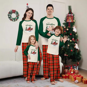 <span class=keywords><strong>Pigiama</strong></span> Natalizio Coordinato Famiglia 2026: Stampa Auto Bianca, Morbido e Alla Moda per Genitori e Figli - Product Image 2