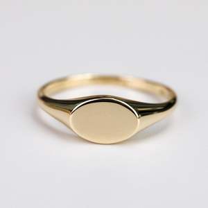 Anillo de Sello Ovalado de Oro Personalizado, Anillo de Meñique con Nombre Inicial Grabado para Mujer, Regalo - Product Image 1