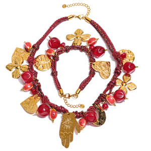 Collana con Ciondolo a <span class=keywords><strong>Cuore</strong></span>, Luna e Palma Intrecciata con Cordino Rosso, Gioielli Artigianali Popolari XY 3820, Nuova Collezione 2026, in Acciaio Inossidabile - Product Image 2