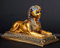 Sculpture de Sphinx égyptien vintage en pierre avec détails peints à la main, pièce d'art historique unique