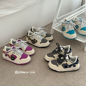 Chaussures <span class=keywords><strong>en</strong></span> <span class=keywords><strong>toile</strong></span> pour enfants 2026 - Nouveautés d'automne - Baskets décontractées polyvalentes pour filles et garçons, élégantes et à semelle souple avec pendentif - Product Image 2