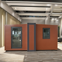 Maison conteneur en acier léger pour 4 chambres à coucher 20 pieds 40 pieds résistant aux ouragans pliable paquet plat extensible stockage magasin centre commercial panneau sandwich