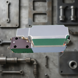 Vanne Servo Proportionnelle à Action Directe avec Contrôle par Solénoïde, Piston à Manchon en Acier, Unité de Retour de Position, en Fonte, 24V, Port 1/2 - Product Image 3