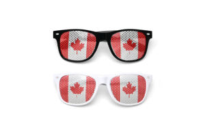 卸売カスタマイズ国旗柄メガネ　おしゃれなユニセックスホワイトフレーム　ファッションカスタム偏光デザイナーサングラス - Product Image 2