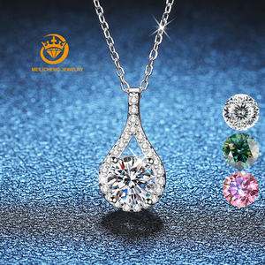 100% <span class=keywords><strong>D</strong></span> Color VVS1 <span class=keywords><strong>Moissanite</strong></span> 1 CT collar Ángel colgante plateado 18K oro blanco artesanía de alta calidad personalizado S925 plata esterlina - Product Image 1