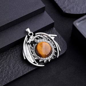 Colgante de Cristal Natural de Jade con Diseño de Libélula del <span class=keywords><strong>Zodiaco</strong></span> Chino en Latón Negro, Moderno para Bodas y Fiestas - Product Image 5