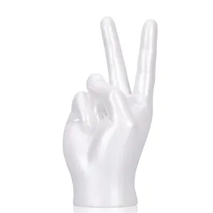 Modern Minimalist Resin Victory Scissor Hand Gesture Sculpture Used For Home Living Room Dining Table Decoration Character Art