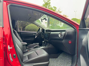 En Existencia, Autos <span class=keywords><strong>Toyota</strong></span> <span class=keywords><strong>Corolla</strong></span> Usados del <span class=keywords><strong>2018</strong></span>, 6w Millas, 1.2T, 2WD, FWD, Gasolina, Volante a la Izquierda, 5 Asientos, Sedán Rojo con Interior Oscuro - Product Image 3