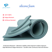 Coussin en mousse de silicone à cellules ouvertes découpé sur mesure Johan BF2000 avec ruban adhésif double face pour la protection des composants