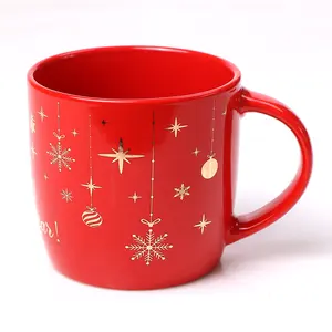 メリークリスマスゴールドクリスマスツリースノーフレークサンタレッドコーヒーマグギフト男性女性用