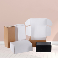 Diverses spécifications des boîtes d'emballage en carton de boîte postale en papier Kraft pour l'expédition pour la manipulation d'impression de gaufrage de fourrure de chaussettes