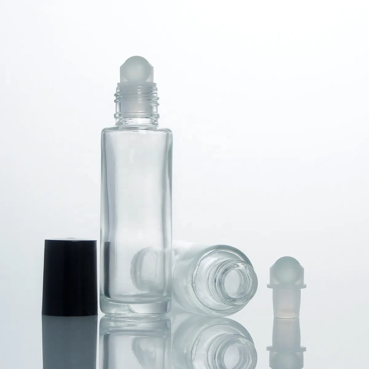 थोक 10ml स्पष्ट एम्बर ग्लास Rollette शरीर लोशन इत्र आवश्यक तेल की बोतल के साथ रोलर इकाई टोपी