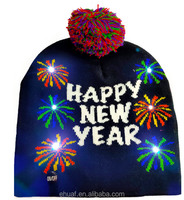 Cappello di Natale a LED caldo che illumina il cappello per le vacanze carino con fiocchi di neve di renna cappello rosso lavorato a maglia berretto di natale