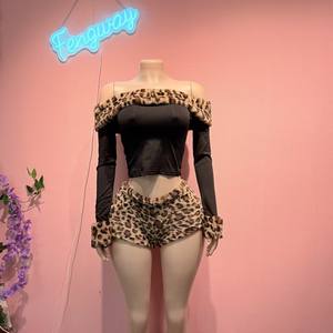 2025 Herbst Hot Girl Sexy Style Fell-Patchwork Schulterfrei Leopardenmuster Langarm-Oberteil + Shorts 2-teiliges Set - Product Image 1