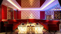Ensembles de mobilier de bar DJ personnalisables pour boîtes de nuit commerciales, restaurants, extérieur, en cuir PU moderne et écologique, canapé et comptoir