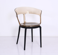 Vente en gros de chaises modernes en polycarbonate ambré transparent avec pieds en plastique pour salle à manger cuisine café