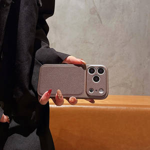 Funda para iPhone 17 Pro Max, de alta gama, estilo cuero texturizado, con cobertura total y a prueba de golpes - Product Image 3