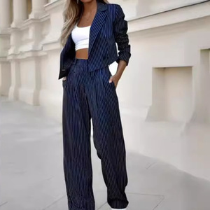 Ensemble de costume décontracté rayé pour femme, blazer gris à fines rayures, pantalon droit, manches classiques, tissu polyester K-1503 - Product Image 3