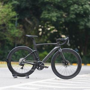 Vélo de route en carbone CYCLONE-3rd (3K ED) |   Vélo de course 700C 24 vitesses avec freins à disque hydrauliques - Product Image 1