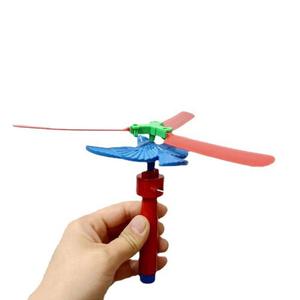 Jouet tournant à cordon, fée volante manuelle, jouet à tirer, soucoupe volante, moulin à vent, jouet pour enfants à un yuan - Product Image 3