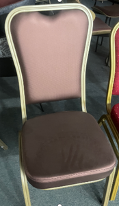 Chaise d'hôtel de luxe avec structure en aluminium |   Design moderne, pieds coniques, dossier solide, empilable, usage commercial en intérieur - Product Image 6