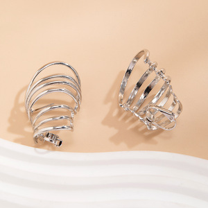 Nouvelle mode 2025, bijoux fins, boucles d'oreilles géométriques plaquées or, boucle creuse, sans ternissement, sans perçage, pour femmes - Product Image 3