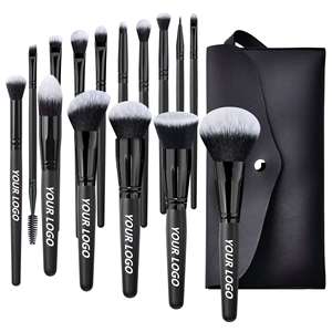 Juego de 15 Brochas de Maquillaje de Alta Calidad con Logotipo Privado YRX, Brochas Profesionales para Ojos, Rostro y Base, Mango de Madera, Color Negro - Product Image 6