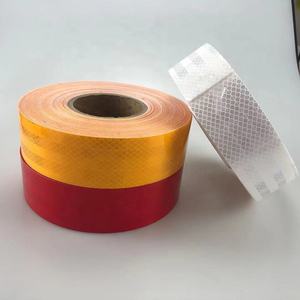 Nastro Riflettente Bianco Rosso Giallo per Auto in Materiale PET per Segnalazione - Product Image 2
