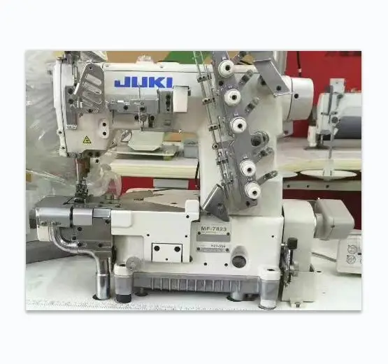 Jukis 7823 macchina da cucire a tre aghi a cinque fili Interlock macchina da cucire a punto di copertura usata catena in tessuto tessile giapponese 90