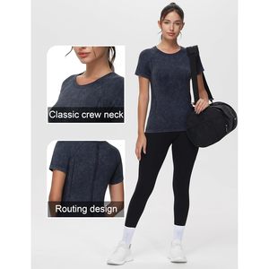 เสื้อยืดออกกำลังกายไร้ตะเข็บสำหรับผู้หญิง แขนสั้น คอกลม ระบายอากาศได้ดี เหมาะสำหรับโยคะ ผลิตจากผ้าสแปนเด็กซ์และโพลีเอสเตอร์ ทรงพอดีตัว เหมาะสำหรับวิ่ง - Product Image 5