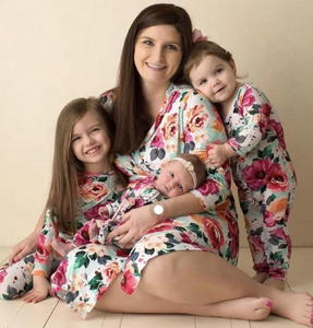 Abito <span class=keywords><strong>da</strong></span> mamma in bambù Eco e sacco a pelo abiti <span class=keywords><strong>da</strong></span> allattamento biologici naturali e stampa Swaddle Mom Robe e Baby Swaddle - Product Image 5