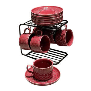 Juego de Taza y Platillo de Café con Patrón de Encaje Repujado, Estilo Francés Elegante, con Portavasos, Taza de Cerámica Retro para el Té de la Tarde en Casa - Product Image 1