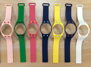 Nouvel ensemble de bracelets magnétiques en silicone de luxe compatibles avec la série Swatch Royal Pop, installation facile par un simple clic, couronne à 12 heures - Product Image 6