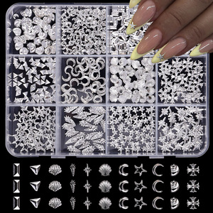 Caja de 12 compartimentos de adornos para uñas con remaches punk, estrellas de mar y conchas marinas, de aleación mixta, para decoración de manicura DIY, venta al por mayor transfronteriza - Product Image 4
