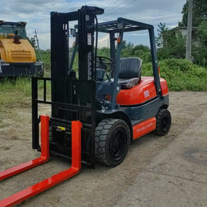 Montacargas <span class=keywords><strong>Toyota</strong></span> de 3 Toneladas con Motor Diésel <span class=keywords><strong>Toyota</strong></span> <span class=keywords><strong>6FD30</strong></span> de 3 Etapas y 4.5m con Cilindro Central, Precio Económico, en Existencia para la Venta - Product Image 2