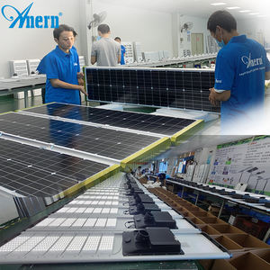 Anern <span class=keywords><strong>prix</strong></span> <span class=keywords><strong>de</strong></span> tout en <span class=keywords><strong>un</strong></span> 150w led lampadaires solaires avec caméra <span class=keywords><strong>de</strong></span> vidéosurveillance 4g - Product Image 4