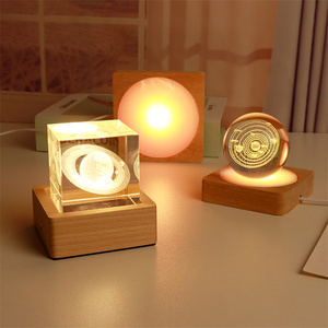 3D Kristall kugel Nachtlicht Tisch lampe mit Holz sockel für Schlafzimmer Kinder Freunde Liebhaber Geburtstags geschenke - Product Image 6
