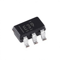 Microcontrolador Original EFM8BB21F16G QFN20 BB21 EFM8BB21F16G-C 8051 50MHz 16kB Memoria Flash 2.25 KB Memoria 8-bit