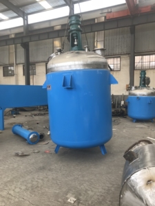 เครื่องปฏิกรณ์แบบมีแจ็คเก็ตปรับแต่งได้ 220V/380V/440V สำหรับทำความร้อนและทำความเย็น ใช้สำหรับปฏิกิริยาเคมี หม้อปฏิกรณ์สำหรับอาหาร เครื่องดื่ม น้ำหมึกเคลือบ - Product Image 4