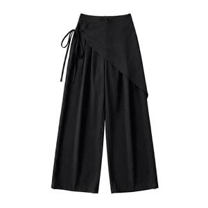 Culottes plissées à taille haute élastique, longueur cheville, coupe ample, pantalon pour femme, motif rayé, style minimaliste, tissu satiné - Product Image 4