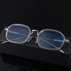 Gafas de sol cuadradas HJ-7335 para hombre con protección UV400, lentes de PC, montura negra, estilo retro. - Product Image 2