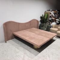 Lit King Size Moderne en Tissu Italien, Dernière Conception, Rafraîchissant, Pivotant, en Bois Massif, Réglable, Ensemble de Meubles de Chambre Doux