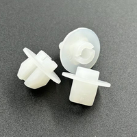 Rivets en plastique clips de garniture de panneau de voiture attaches de fenêtre œillet pince de retenue écrou pour Ford 379830-S Chrysler 06033677