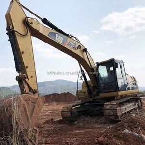 รถขุดไฮดรอลิกแบบตีนตะขาบ รุ่น 323D สภาพดี พร้อมปั๊มเครื่องยนต์และมอเตอร์ประหยัดพลังงาน ขาย - Product Image 5