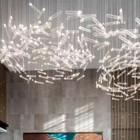 Lustre en acrylique LED personnalisé de luxe pour hall d'hôtel, restaurant, décoration de villa et projets d'hébergement haut de gamme