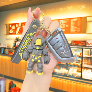 Porte-clés en caoutchouc de guerrier mécanique de dessin animé, accessoires de sac à dos en gros avec pendentif de poupée suspendu pour les couples - Product Image 2